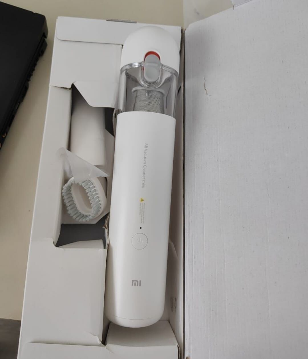 Xiaomi Mi Vacuum Cleaner 120W Global Sürüm Çift Kademeli 13.000PA Yüksek Çekim Gücü + 3 Yedek Filtre (Outlet Ürün)